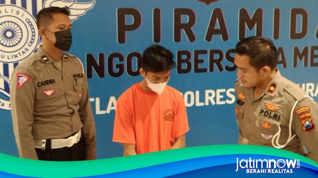 Mobil Tabrak Pohon Di Surabaya Sebabkan 1 Orang Tewas Pengemudi Tersangka