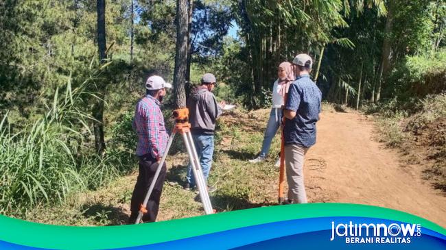 Pembangunan Jalan Tembus Ke Wisata Paralayang Kota Batu Dilanjutkan