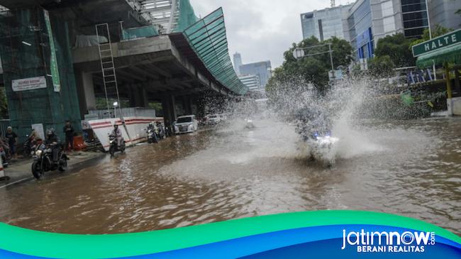 Banjir Di Jakarta, Ini Titik-titik Ruas Jalan Yang Tergenang