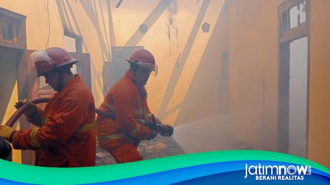 Lupa Matikan Kompor Rumah Di Trenggalek Ludes Terbakar