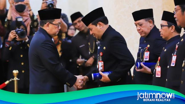 15 Pejabat Eselon II Pemprov Jatim Dilantik, Berikut Susunannya