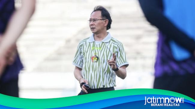 Pelatih Persik Kediri Tak Risau Ezra Walian dan Leo Absen