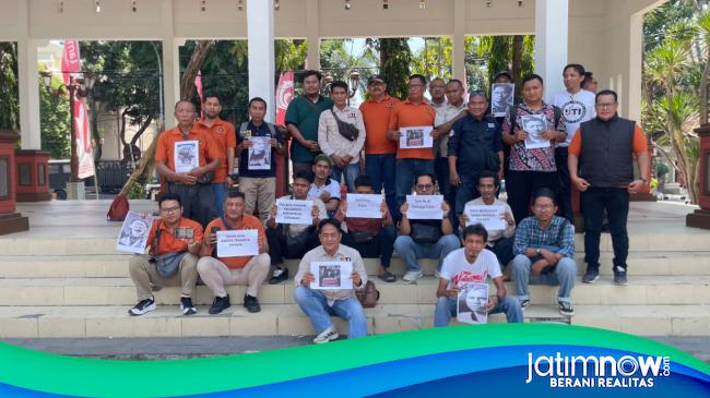 Jurnalis di Lamongan Gelar Doa Untuk Rekannya yang Hilang Kontak