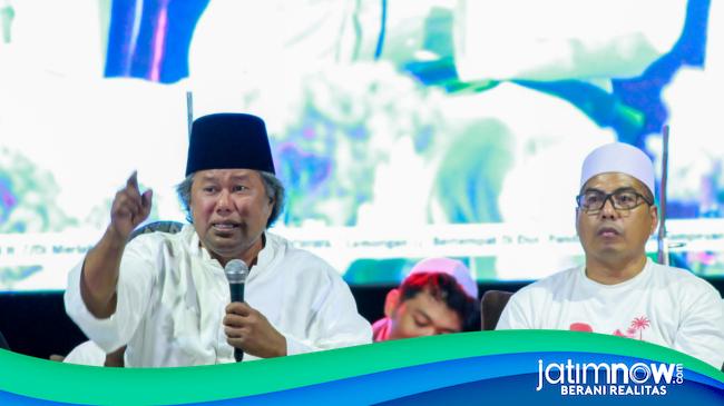 Hadir di Pandanan Gresik, Gus Muwafiq Ajak Masyarakat Tak Lupa Jasa Leluhur