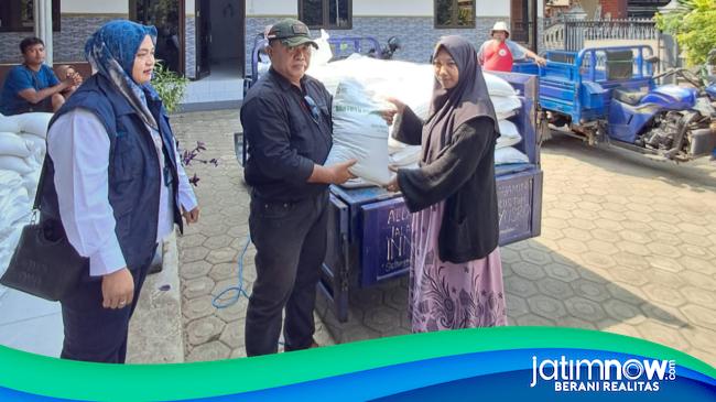 Bulog Bojonegoro Pastikan Kualitas Beras Bantuan Pangan, Jelek Boleh Ditukar
