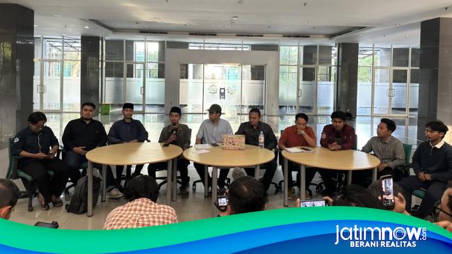 Muzakki Mengundurkan Diri Sebagai Rektor UINSA, Mahasiswa Minta Bukti Resmi