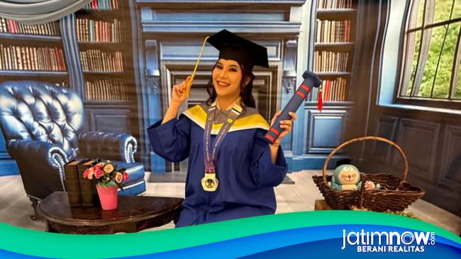 Jalan Panjang Imborilia Tembus Pendidikan S2 Manajemen di Unitomo Surabaya