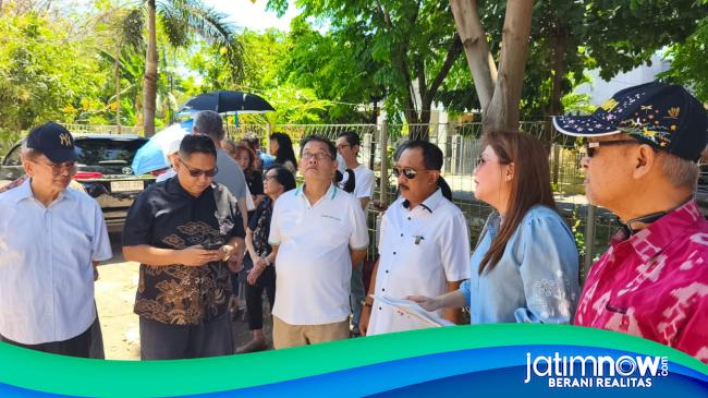 Armuji Tinjau Kosan di Perumahan Dharmahusada Permai, Warga Desak Pemkot Tegas