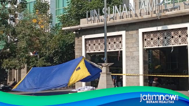 Mahasiswa UINSA Bangun Posko Penurunan Rektor Muzakki: Kita Menginap