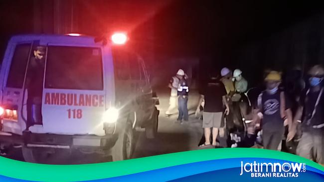 Kebakaran Pabrik Bata Ringan di Lamongan, 1 Meninggal 6 Luka-luka