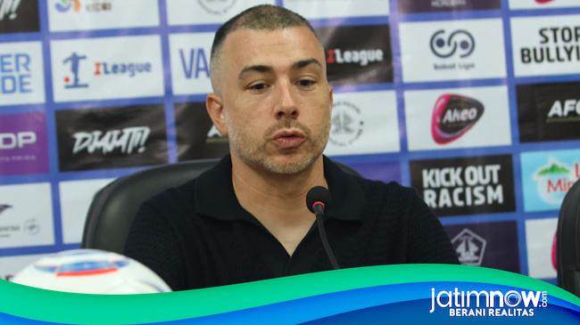 Kalah dari Dewa di Laga Perdana, Pelatih Persik Kediri Singgung Kondisi Angin