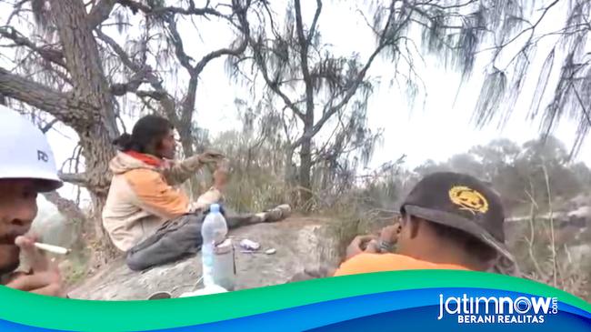 Pendaki Gunung Semeru Tersesat Ditemukan Selamat Setelah 6 Jam Pencarian