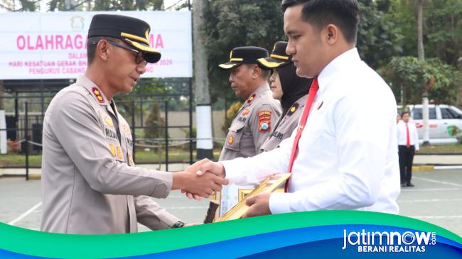 Kapolres Malang Beri Penghargaan 65 Anggota Berdedikasi Tinggi