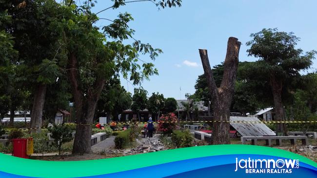 DLH Kediri Percantik Taman Kilisuci Pare, Pedestrian hingga Bangku Taman Dibenahi