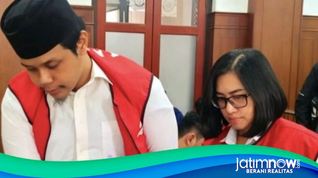 Dua Terdakwa Kasus Bisnis Buah Impor Fiktif Ratusan Miliar di Surabaya Dituntut 12 Tahun