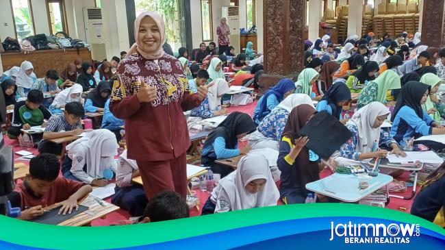 Lomba Desain Batik Lamongan Jadi Sarana Perkuat Identitas Daerah Lewat Karya Seni