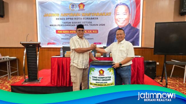 Cak Yebe Dorong Ketahanan Pangan Kampung Lewat Program Komposter di Surabaya