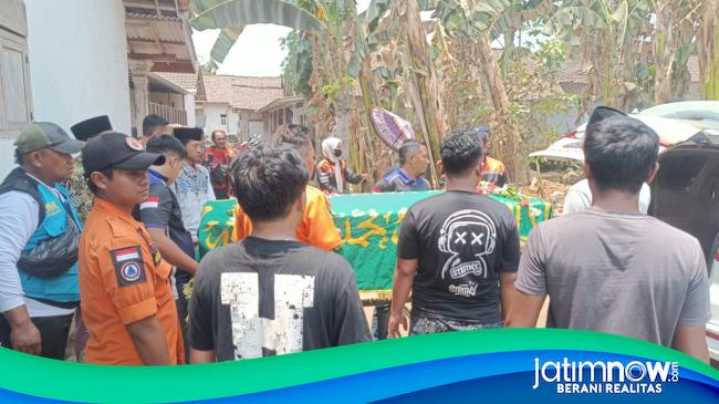 Teridentifikasi Lewat Tes DNA, Korban KMP Virgo Transport 8 Asal Jember Dimakamkan