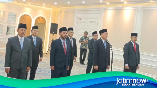 Foto Prof Masdar Hilmy Dilantik Rektor UINSA Surabaya Beredar