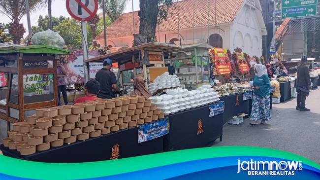 Kuliner Gratis Warnai Perayaan Hari Jadi ke-81 Jawa Timur di Gedung  Grahadi
