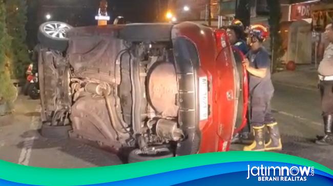 Polisi Selidiki Penyebab Kecelakaan Mobil Penyanyi Dangdut di Tulungagung