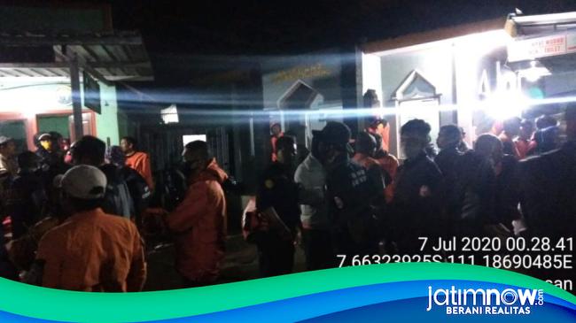 Evakuasi Pendaki Yang Tewas Di Puncak Gunung Lawu Berlangsung 5 Jam