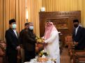 Bertemu Pimpinan DPRD Jatim, Dubes Arab Saudi Beri Sinyal Pembukaan Haji-Umrah