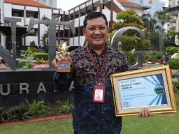 Untag Surabaya Raih Dua Penghargaan Anugerah Kampus Unggulan 2021