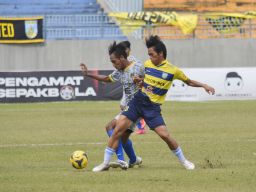 Gresik United melaju ke babak 8 besar Liga 3 Jatim usai kalahkan Persekap Pasuruan.