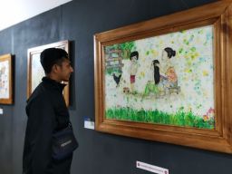 Puncak HUT ke-17, Sanggar Daun Tampilkan Karya 2 Pelukis Cilik Gresik