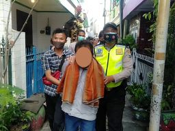 Viral Video Kakek Stres di Surabaya Dituduh Penculik
