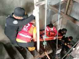 Pekerja Bangunan di Surabaya Tewas Tersengat Listrik