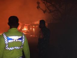 Tempat Penyulingan Cengkeh di Ponorogo Terbakar