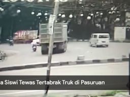 Video: Dua Siswi Tewas Tertabrak Truk di Pasuruan