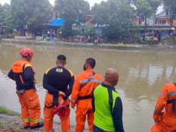 Pelajar SMP asal Bendul Merisi 3 itu ditemukan tewas usai tenggelam di Sungai Kalimas, Ngagel, Surabaya