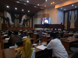 Rapat paripurna penyampaian Raperda Non APBD Tahun 2022 di DPRD Kabupaten Pasuruan (Foto: Moch. Rois/jatimnow.com)