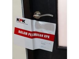 KPK OTT Hakim dan Panitera PN Surabaya saat Malam Hari