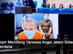 Video: Sopir Mendiang Vanessa Angel Jalani Sidang Perdana