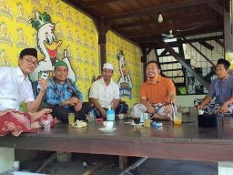 Warung Bebek Cak Mangun Kota Probolinggo yang Bikin Stafsus Jokowi Penasaran