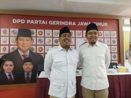 Ketua Gerindra Jatim Anwar Sadad (kiri).(Foto: Ni'am Kurniawan/jatimnow.com)