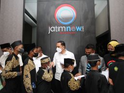 HUT ke-4 jatimnow.com digelar bersama anak yatim piatu dari Panti Asuhan Al Ikhlas, Tanjungsari.