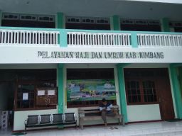 Kantor penyelenggara haji dan umroh di lingkungan Kemenag Kabupaten Jombang. (Foto: Elok Aprianto/jatimnow.com)