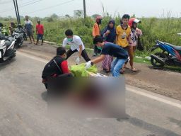 Motor Membentur Dump Truk, Wanita asal Lamongan tewas di Gresik