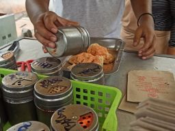 Crispynya Ayam Goreng Taiwan, Kuliner Tepi Jalan di Kota Madiun
