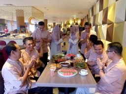 Hangatkan Momen Lebaran di Hotel Tengah Kota Surabaya dengan Harga Terjangkau
