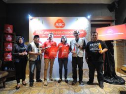 Lewat #SatuResepSeratusKebaikan, ABC donasi ke masyarakat yang membutuhkan. (Foto: PT Heinz ABC Indonesia/jatimnow.com)