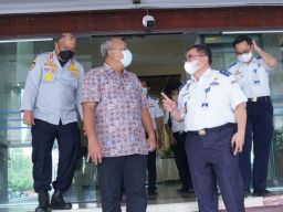 Direktorat Jenderal Perhubungan Darat dan Pemerintah Kota Surabaya melakukan serah terima pengalihan pengelolaan Terminal Tipe A Purabaya. (Foto: Dok Kemenhub RI for jatimnow.com)