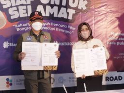 Unitomo Surabaya melakukan penandatanganan Nota Kesepahaman dengan BNPB (Foto: Humas Unitomo Surabaya)
