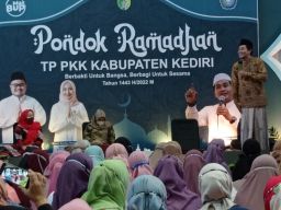 Penutupan kegiatan Pondok Ramadan TP PKK Kabupaten Kediri. (Foto: Humas Pemkab Kediri/jatimnow.com)