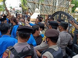 Mahasiswa Demo Lagi, Tuntut Bupati Ponorogo Tuntaskan Masalah Sampah